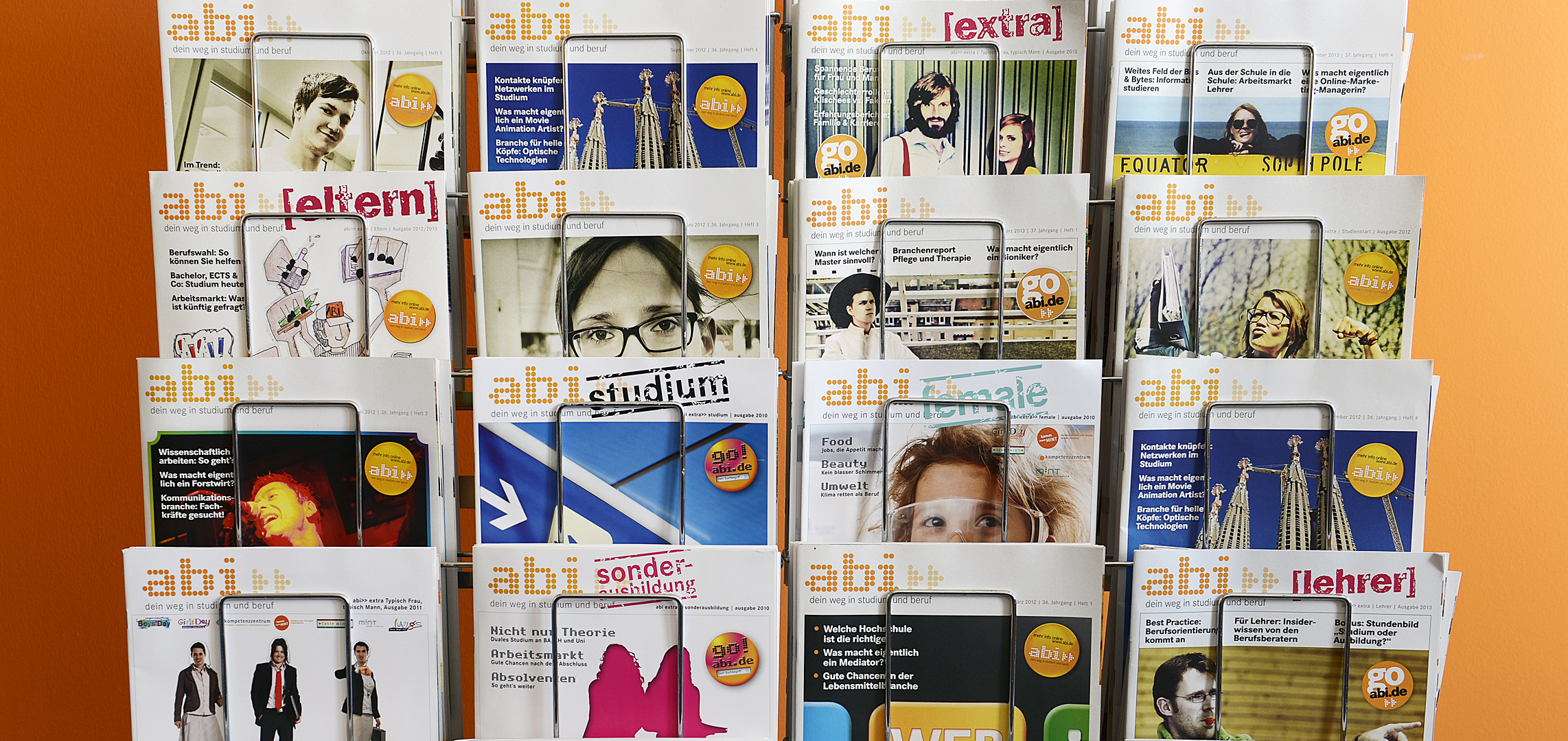 Cover verschiedener Ausgaben des abi-Magazins